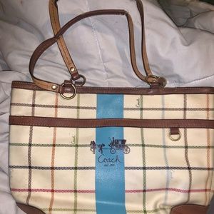 leather mint conditino coach purse